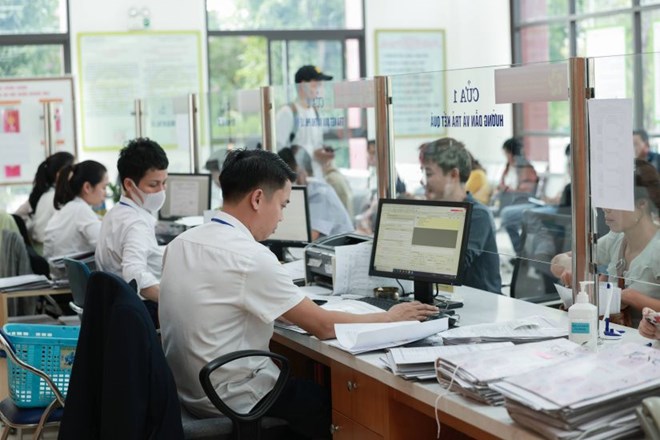 Không còn cào bằng thu nhập công chức, tạo động lực làm việc thực chất